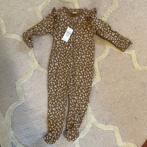 NWT gap footed onesie